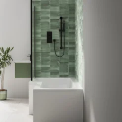 Armourcast Reinforced L Shaped Single Ended Bath with Matt Black Shower Screen & Panel - 1700 x 700