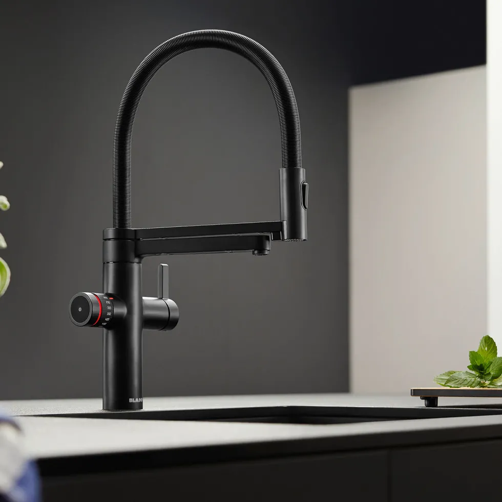 Blanco Evol-S Pro 4-in-1 Smart Measure Mono Kitchen Mixer Tap with Dual Spray