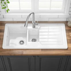 Butler & Rose Farmhouse 1.5 Bowl White Ceramic Kitchen Sink with Reversible Drainer - 1000mm x 500mm