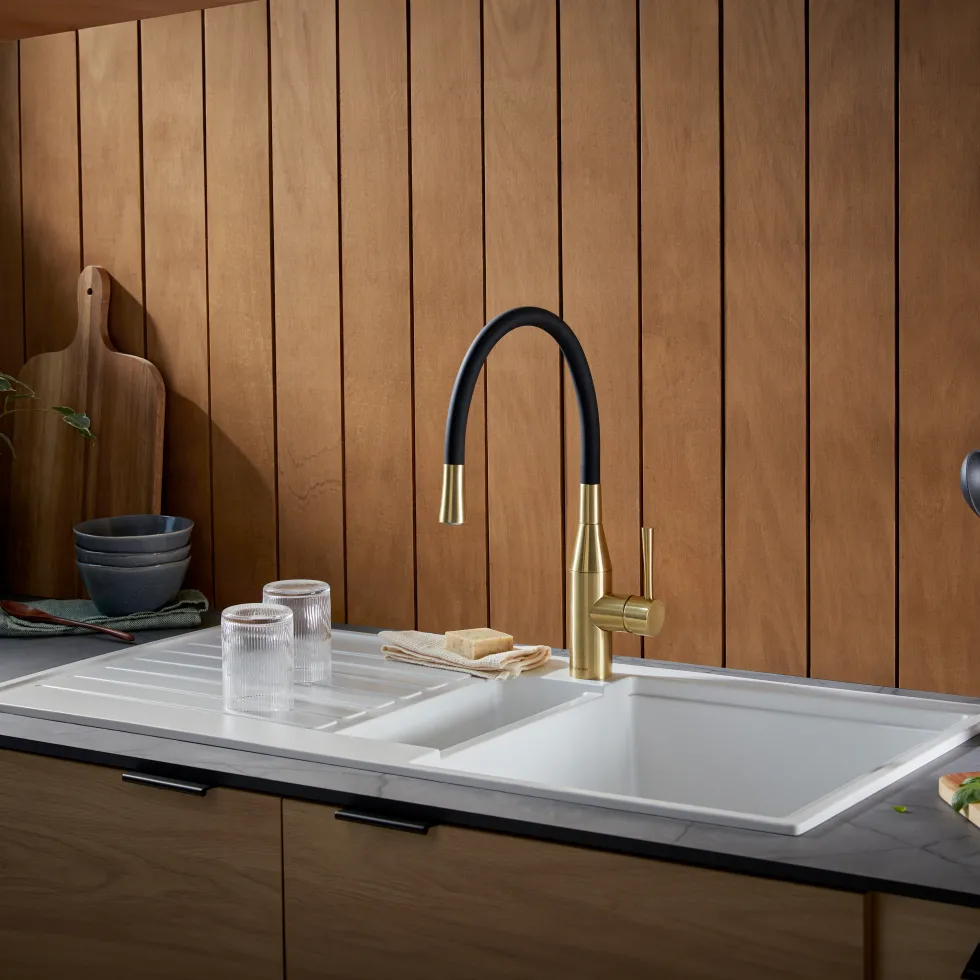 Clearwater Kameo Smart 1.5 Bowl Granite Composite Kitchen Sink - 1000 x 500mm