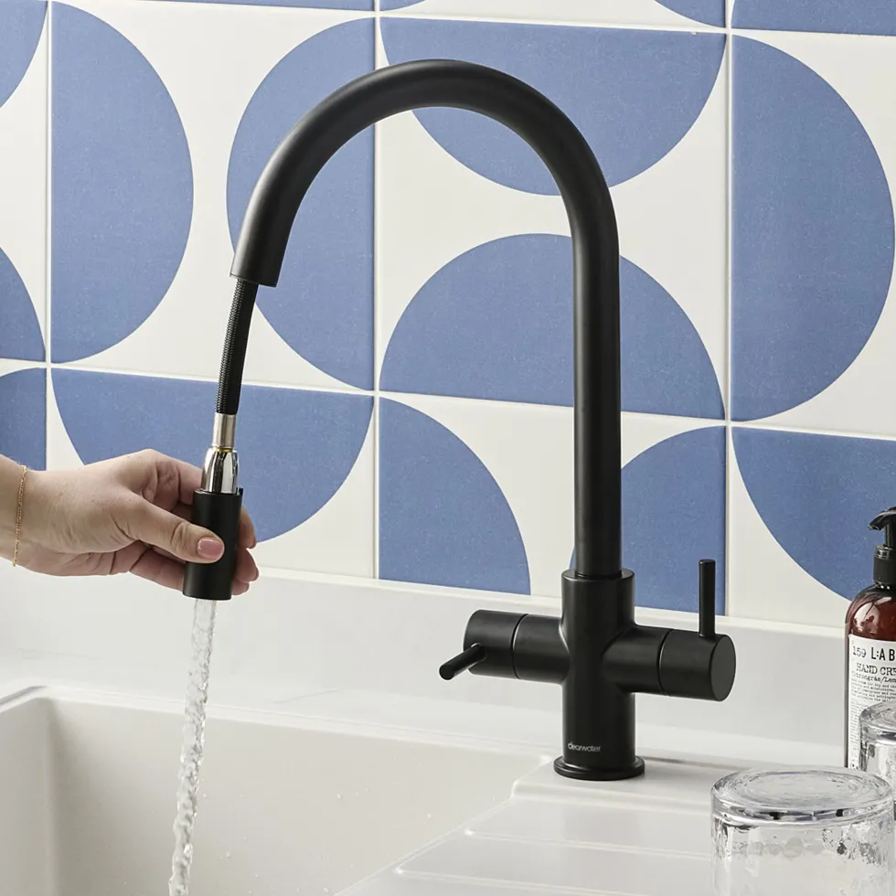 Clearwater Loreto Pull Out Kitchen Mixer Tap