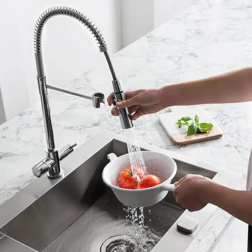 Crosswater Cucina Cook Dual Control Mono Kitchen Mixer with Flexi Spray - Chrome