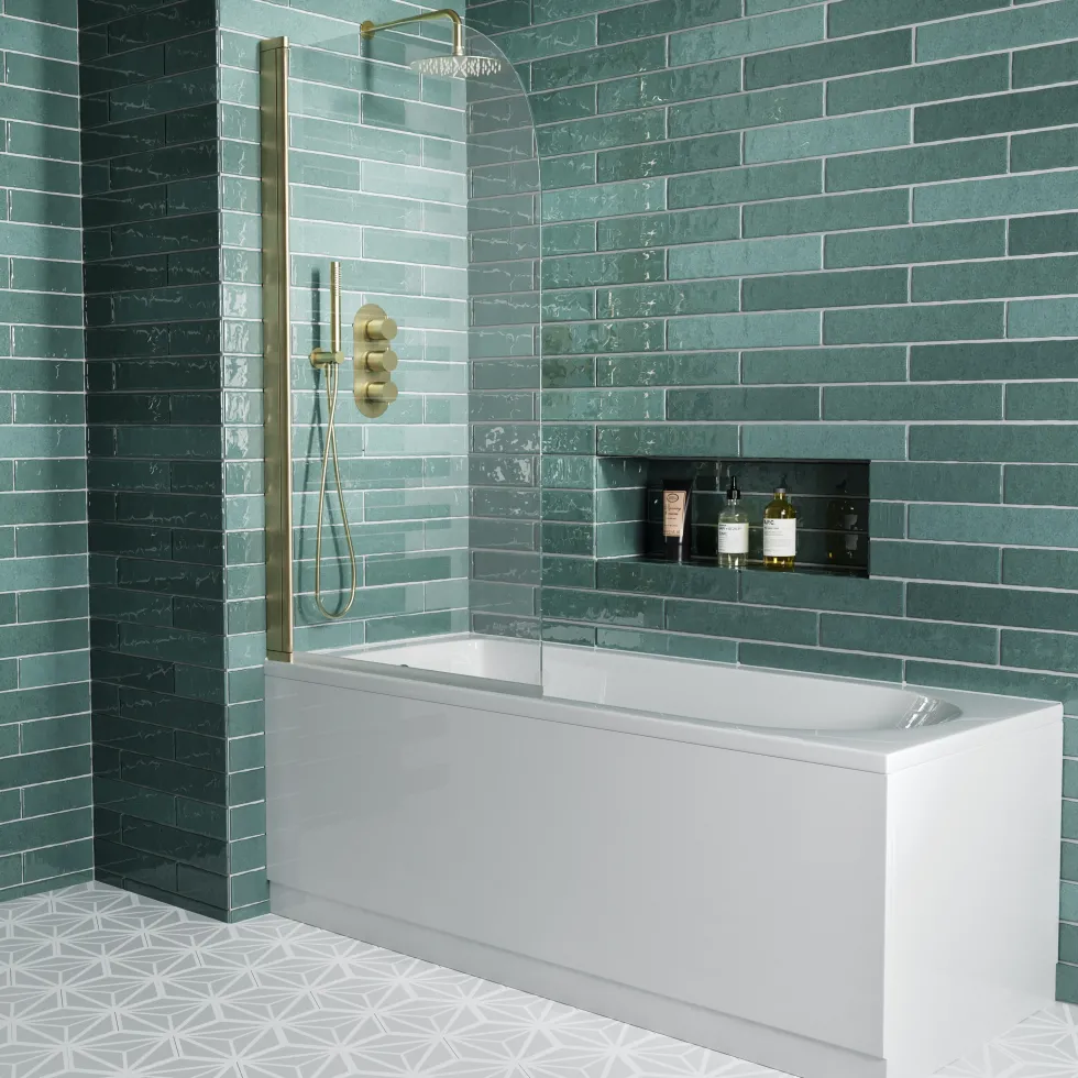 Drench Straight Single Ended Curved Bath & Shower Screen