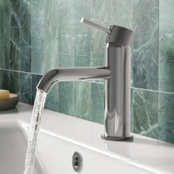 Harbour Clarity Knurled Basin Mixer Tap & Waste and Bath Shower Mixer Tap with Shower Kit