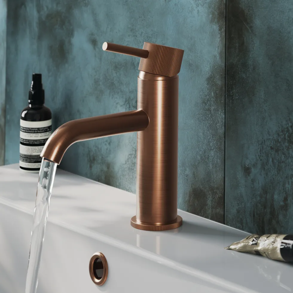 Harbour Fluted Mono Basin Mixer Tap & Waste