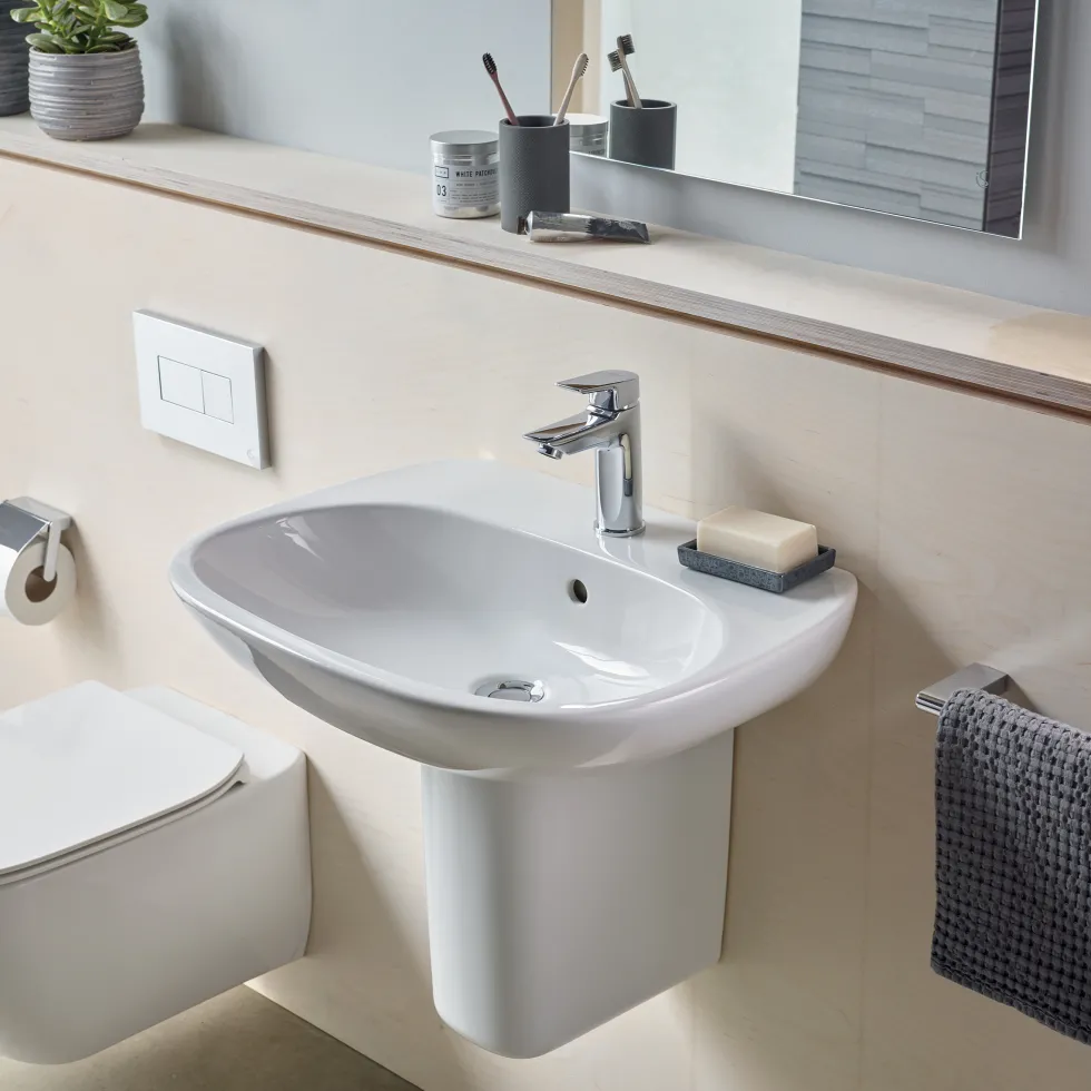 Ideal Standard Tesi Basin & Pedestal