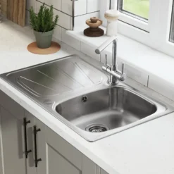 Rangemaster Baltimore Compact 1 Bowl Brushed Stainless Steel sink & Waste Kit with Reversible Drainer - 800 x 508mm