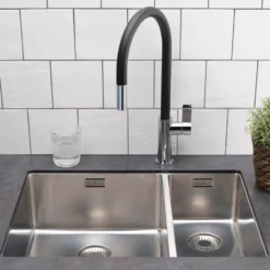 Reginox New York 1.5 Bowl Undermount or Inset Stainless Steel Kitchen Sink and Integrated Waste - 580 x 440mm