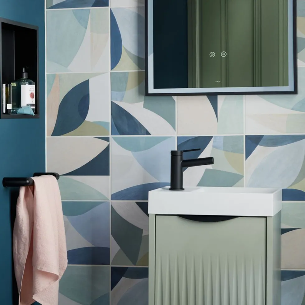 Vado Safari Rectangular Illuminated Mirror with Demister Pad & Colour Change LEDs