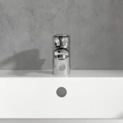 Villeroy & Boch O.novo Start Mini Basin Mixer Tap & Pop Up Waste