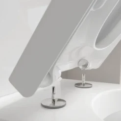 Villeroy & Boch Subway 2.0 Rimless Wall Mounted Toilet & Soft Close Toilet Seat